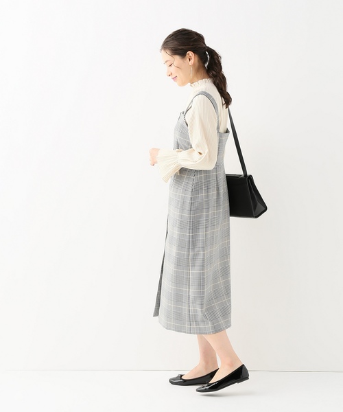 La TOTALITE（ラトータリテ）の「MARILYN MOON フリルリブハイネックプルオーバー◆（ニット/セーター・レディース・アイボリー/オレンジ/サックスブルー・FREE）」の10枚目の写真