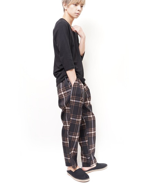 おしゃれスタ(オシャレスタ)の「ワイドテーパードシルエットアンクルパンツ(IR)(その他パンツ・メンズ・ブラック/ベージュ・M/L/XL)」の7枚目の写真