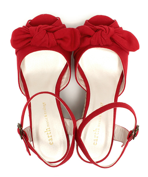 earth music&ecology(アースミュージックアンドエコロジー)の「★Ray・with6月号掲載★キャンバスウェッジサンダル(サンダル・レディース・アイボリー/イエロー/レッド・24cm/24.5cm/23.5cm/22.5cm/23cm)」の9枚目の写真