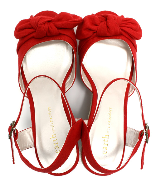 earth music&ecology(アースミュージックアンドエコロジー)の「★Ray・with6月号掲載★キャンバスウェッジサンダル(サンダル・レディース・アイボリー/イエロー/レッド・24cm/24.5cm/23.5cm/22.5cm/23cm)」の7枚目の写真