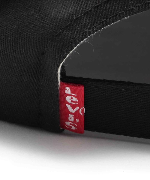 Levi's(リーバイス)の「LEVI’S(R) ACCESSORY バットウィングロゴキャップ ブラック(キャップ・メンズ・ブラック・OS)」の6枚目の写真