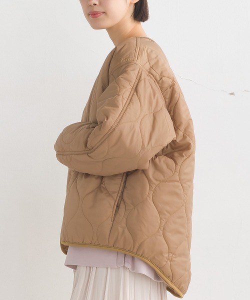 marle(マルレ)の「ウェーブキルトショートジャケット(その他アウター・レディース・カーキ/ブラック/ベージュ・MEDIUM/SMALL/LARGE)」の7枚目の写真