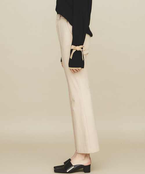 STUDIOUS（ステュディオス）の「【STUDIOUS】ウォームカルゼフレアパンツ（デニムパンツ・レディース・ブラック/ベージュ/ブラウン・1/2）」の6枚目の写真