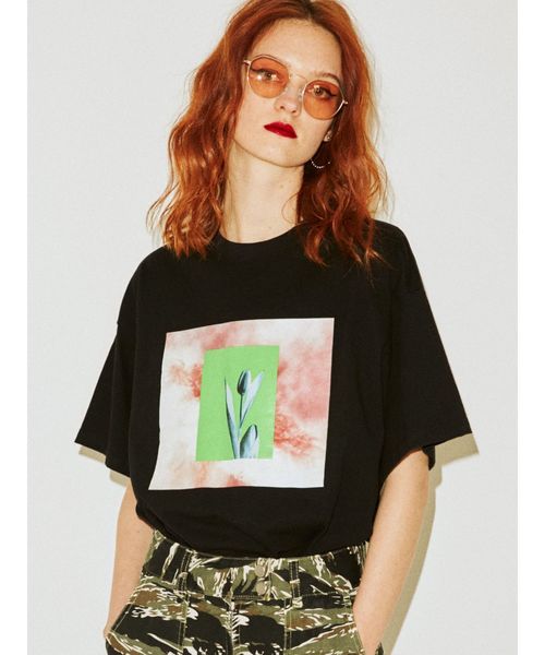 jouetie（ジュエティ）の「ネオンフォトBIGTシャツ（Tシャツ/カットソー・レディース・ブラック/グレー/ブルー・MEDIUM）」の10枚目の写真