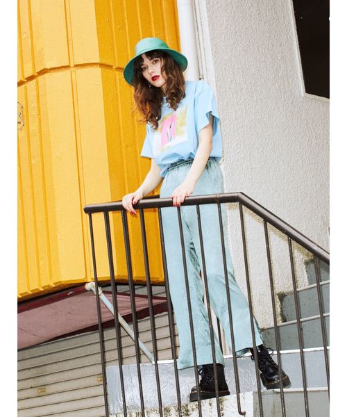 jouetie（ジュエティ）の「ネオンフォトBIGTシャツ（Tシャツ/カットソー・レディース・ブラック/グレー/ブルー・MEDIUM）」の9枚目の写真