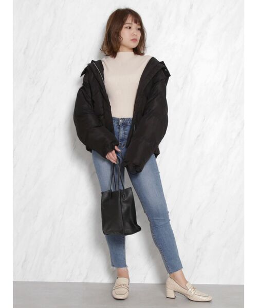 dazzlin（ダズリン）の「ウォーミーカラーダウンライクブルゾン（ブルゾン・レディース・アイボリー/ブラック/ピンク/モカ・FREE）」の19枚目の写真