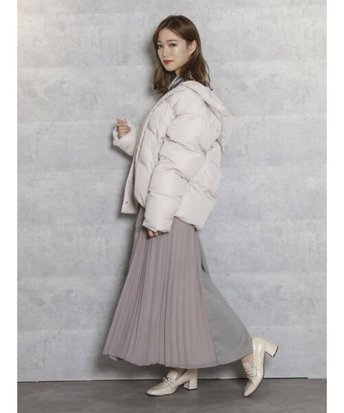 dazzlin（ダズリン）の「ウォーミーカラーダウンライクブルゾン（ブルゾン・レディース・アイボリー/ブラック/ピンク/モカ・FREE）」の17枚目の写真