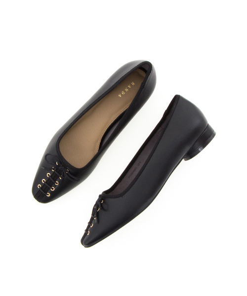 RANDA(ランダ)の「スクエアトゥレースアップフラットパンプス(パンプス・レディース・クリーム/ブラウン/ブラック・23/25/24/23.5/22.5/24.5)」の14枚目の写真