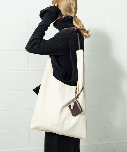 loti（ロティ）の「WEB限定 loti　コインケース付きトート（トートバッグ・レディース・ブラック/ブラウン/オフホワイト/レオパード/ホワイト系その他・FREE）」の11枚目の写真