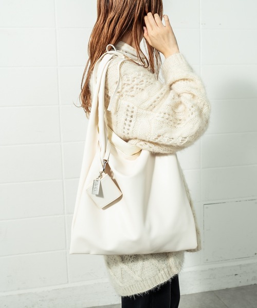 loti（ロティ）の「WEB限定 loti　コインケース付きトート（トートバッグ・レディース・ブラック/ブラウン/オフホワイト/レオパード/ホワイト系その他・FREE）」の6枚目の写真