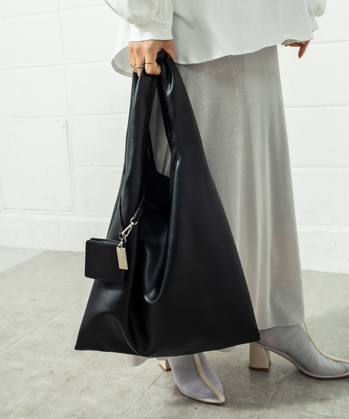 loti（ロティ）の「WEB限定 loti　コインケース付きトート（トートバッグ・レディース・ブラック/ブラウン/オフホワイト/レオパード/ホワイト系その他・FREE）」の14枚目の写真