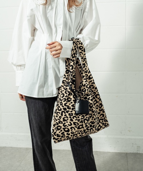 loti（ロティ）の「WEB限定 loti　コインケース付きトート（トートバッグ・レディース・ブラック/ブラウン/オフホワイト/レオパード/ホワイト系その他・FREE）」の18枚目の写真