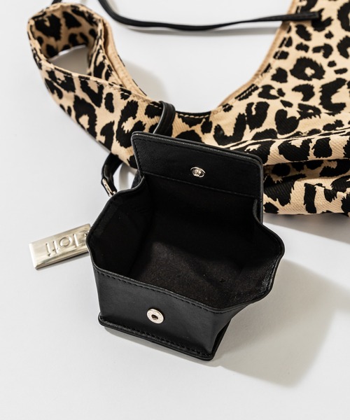 loti（ロティ）の「WEB限定 loti　コインケース付きトート（トートバッグ・レディース・ブラック/ブラウン/オフホワイト/レオパード/ホワイト系その他・FREE）」の17枚目の写真