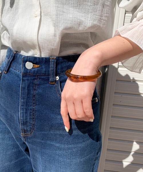 CIAOPANIC TYPY(チャオパニックティピー)の「lilベッコウ風マーブルバングル(バングル/リストバンド・レディース・ブラウン・ONE SIZE)」の2枚目の写真