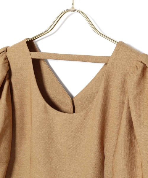 MADEMOISELLE ROPE'（マドモアゼル ロペ）の「リネンライクパフスリーブワンピース（ワンピース・レディース・モスグリーン/キャメル・38）」の8枚目の写真