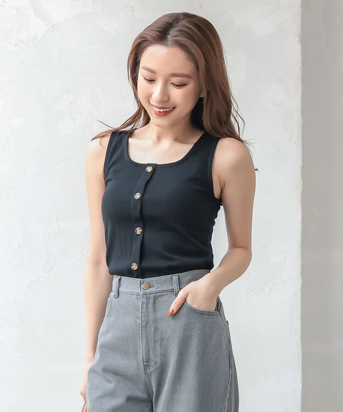 KOBE LETTUCE（コウベレタス）の「前後2wayボタンリブタンクトップ（タンクトップ・レディース・ブラック/ライトグリーン/アイボリー/ラベンダー/グレイッシュベージュ・FREE）」の3枚目の写真