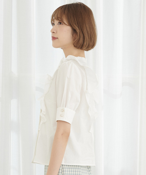 TITTY&CO.（ティティーアンドコー）の「ダブルボタンフリルブラウス（シャツ/ブラウス・レディース・ライトブルー/ベージュ/オフホワイト・FREE）」の5枚目の写真