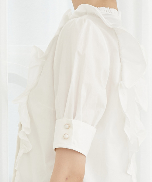 TITTY&CO.（ティティーアンドコー）の「ダブルボタンフリルブラウス（シャツ/ブラウス・レディース・ライトブルー/ベージュ/オフホワイト・FREE）」の10枚目の写真