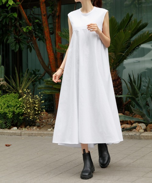 ELFRANK(エルフランク)の「異素材ドッキングノースリーブフレアロングワンピース【洗える】(ワンピース・レディース・ホワイト/ブラック・FREE)」の19枚目の写真