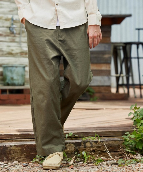 BARK MANHATTAN(バークマンハッタン)の「綿麻ストレッチ タックワイドパンツ(その他パンツ・メンズ・ブラック/ベージュ/ネイビー/ライトオリーブ/チェック・S/M/L)」の3枚目の写真