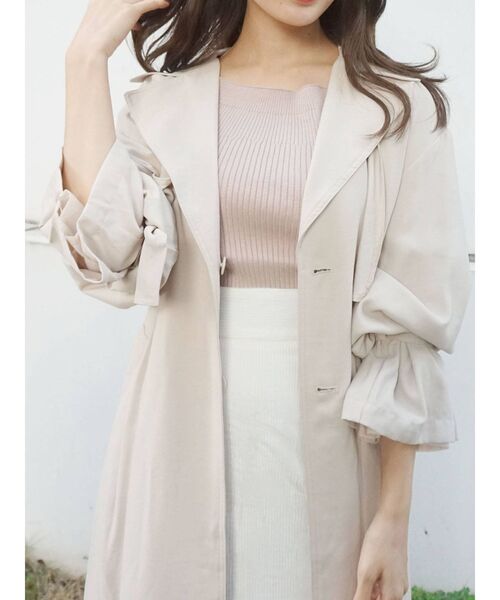 MERCURYDUO（マーキュリーデュオ）の「バックカシュクールプリーツトレンチコート（チェスターコート・レディース・ベージュ/その他1・SMALL/MEDIUM）」の3枚目の写真