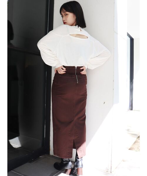 MURUA(ムルーア)の「バックスリットタイトスカート(スカート・レディース・ブラック/グリーン/ブラウン/グレー・1/2)」の9枚目の写真