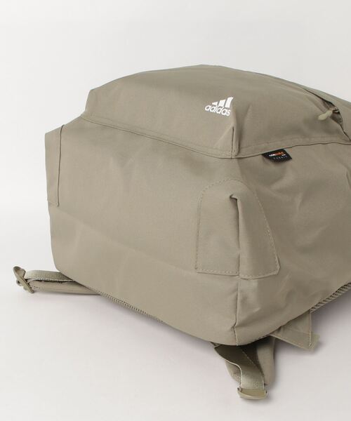 adidas（アディダス）の「フューチャー アイコン バックパック [Future Icons Backpack] アディダス（バックパック/リュック・メンズ・カーキ/ブラック×ホワイト・FREE）」の5枚目の写真