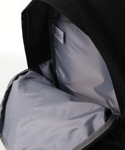 adidas（アディダス）の「フューチャー アイコン バックパック [Future Icons Backpack] アディダス（バックパック/リュック・メンズ・カーキ/ブラック×ホワイト・FREE）」の12枚目の写真