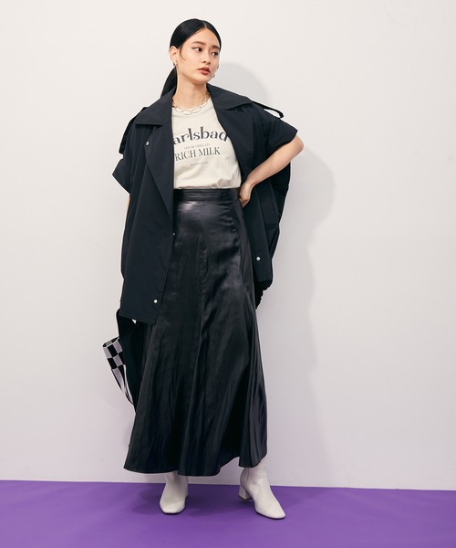 ADAM ET ROPE'（アダムエロペ）の「レザーライクサテンスカート（スカート・レディース・ブラック/キャメル・38/36）」の9枚目の写真