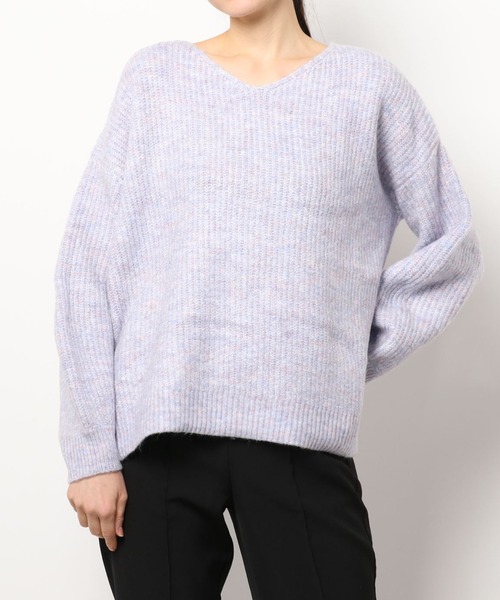 Pierrot（ピエロ）の「[ZOZO限定カラー]選べるふんわりウォッシャブルボリューム袖ニット（ニット/セーター・レディース・ベージュ系その他/ラベンダー/アイボリー/ブラウン/ピンク/ピンク系その他/ベージュ/ホワイト系その他/ブラウン系その他/パープル系その他/ブルー系その他/アクア/パープル系その他2/イエロー/ネイビー/イエロー系その他/グレー系その他/オレンジ系その他2/ライトグレー/オレンジ系その他/ブルー系その他2/ブルー系その他3/ブルーグリーン/ブラック・L/M）」の19枚目の写真