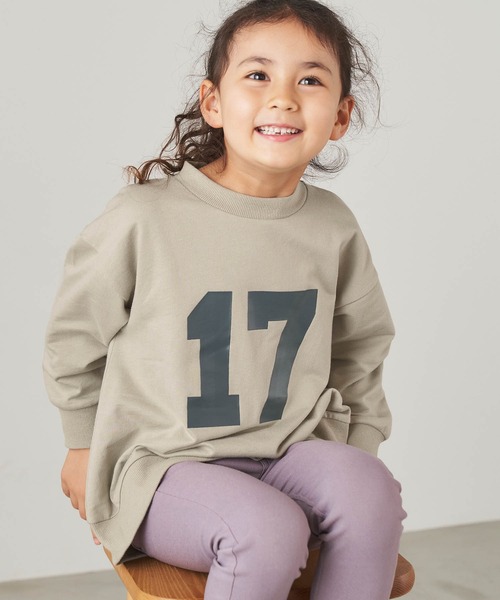 &yam(アンドヤム)の「ビッグナンバー'17'ロゴスウェット【親子お揃い/リンクコーデ】(スウェット・レディース・パープル/ブラウン/グレー・FREE)」の8枚目の写真