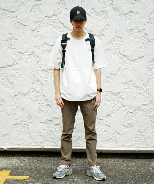 OUTDOOR PRODUCTS（アウトドアプロダクツ）の「452V SMALL  ナイロンデイパック 11.8L　コーデュラナイロン仕様（バックパック/リュック・メンズ・グリーン/ピンク/エメラルド/オレンジ/サックスブルー/ブラック/ワイン/レッド/ネイビー/ベージュ/パープル/ライトグレー・FREE）」の14枚目の写真