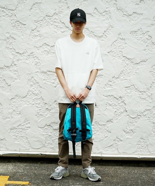 OUTDOOR PRODUCTS（アウトドアプロダクツ）の「452V SMALL  ナイロンデイパック 11.8L　コーデュラナイロン仕様（バックパック/リュック・メンズ・グリーン/ピンク/エメラルド/オレンジ/サックスブルー/ブラック/ワイン/レッド/ネイビー/ベージュ/パープル/ライトグレー・FREE）」の20枚目の写真