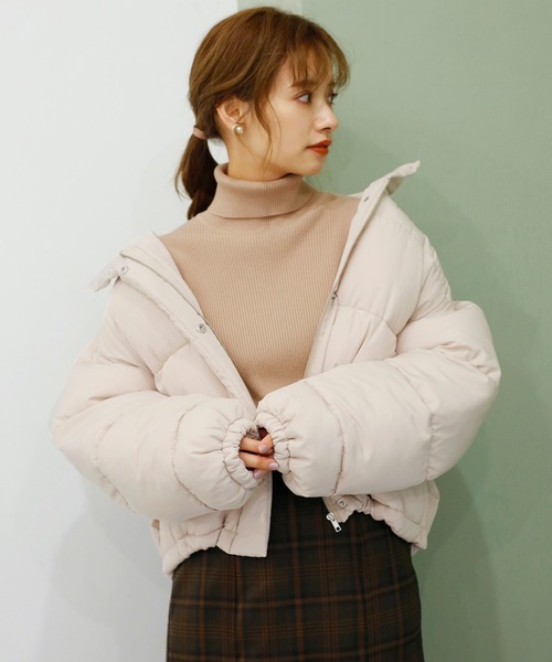 one after another NICE CLAUP(ワンアフターアナザーナイスクラップ)の「コスパ最強軽くて暖かい エコダウンジャケット(ダウンジャケット/コート・レディース・ブラック/アイボリー/グレー系その他/ライトベージュ・FREE)」の5枚目の写真