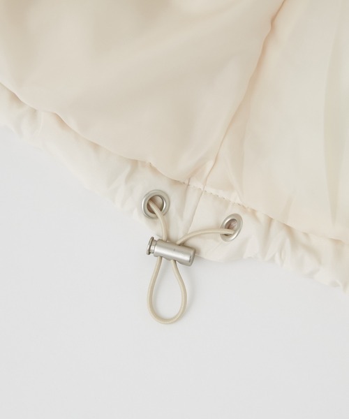 one after another NICE CLAUP(ワンアフターアナザーナイスクラップ)の「コスパ最強軽くて暖かい エコダウンジャケット(ダウンジャケット/コート・レディース・ブラック/アイボリー/グレー系その他/ライトベージュ・FREE)」の17枚目の写真