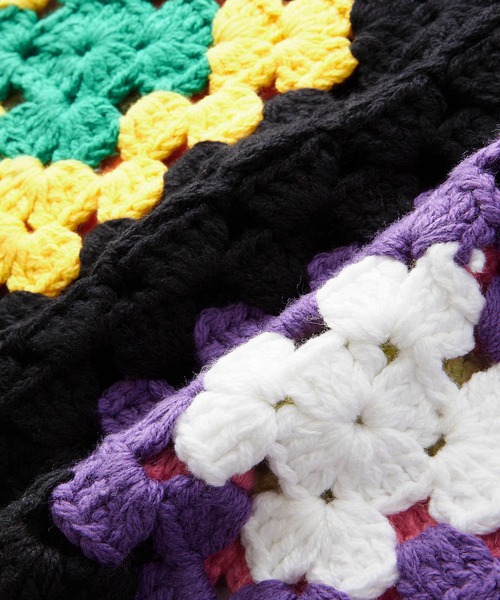 mikke（ミッケ）の「パッチワーククロシェ編みカラービスチェ/ニットベスト（ベスト・レディース・ホワイト/ブラック・FREE）」の12枚目の写真