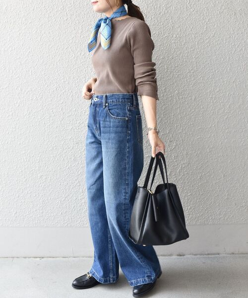 SHIPS（シップス）の「【SHIPS別注】BIT BLUE:セミワイドデニム◇（デニムパンツ・レディース・ライトブルー/ブルー・SMALL/MEDIUM/X-SMALL/LARGE）」の16枚目の写真