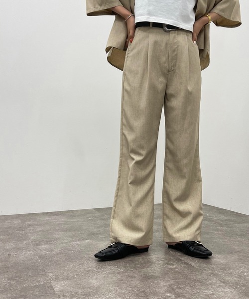 apres jour mignon（アプレジュールミニョン）の「ストレートパンツ【SETUP可能】【ZOZOTOWN限定アイテム】（その他パンツ・レディース・カーキ/ブラック/ベージュ・X-LARGE/SMALL/MEDIUM）」の3枚目の写真