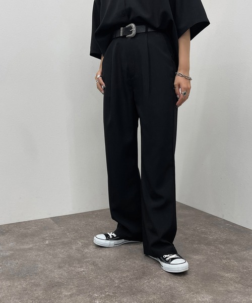 apres jour mignon（アプレジュールミニョン）の「ストレートパンツ【SETUP可能】【ZOZOTOWN限定アイテム】（その他パンツ・レディース・カーキ/ブラック/ベージュ・X-LARGE/SMALL/MEDIUM）」の2枚目の写真