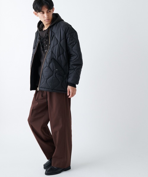 HINSON（ヒンソン）の「【HINSON/ヒンソン】別注ヘチマキルトノーカラージップブルゾン（ミリタリージャケット・メンズ・ブラック/グリーン・MEDIUM/LARGE）」の16枚目の写真