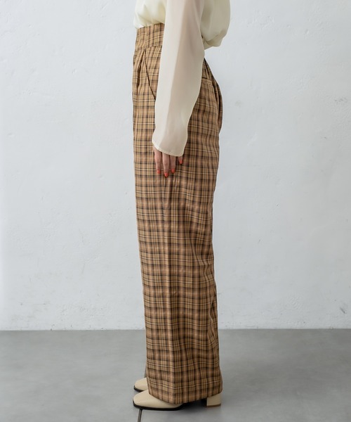 mystic（ミスティック）の「チェックタックパンツ（その他パンツ・レディース・ベージュ/グリーン/キャメル・1/2）」の5枚目の写真