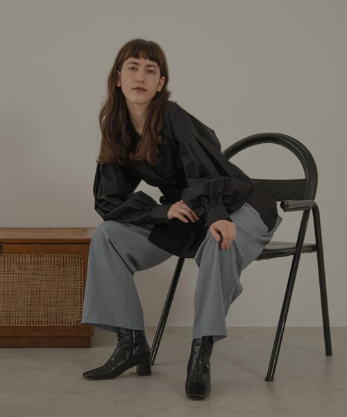 lawgy(ラウジー)の「volume waist tuck blouse(シャツ/ブラウス・レディース・ホワイト/ブラック/ブラウン・FREE)」の20枚目の写真