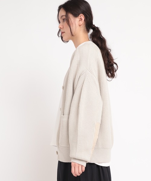 RNA-N（アールエヌエーエヌ）の「K2550 コットン畦ミリタリーカーディガン（カーディガン/ボレロ・レディース・カーキブラウン/サックスブルー/オフホワイト・MEDIUM）」の21枚目の写真