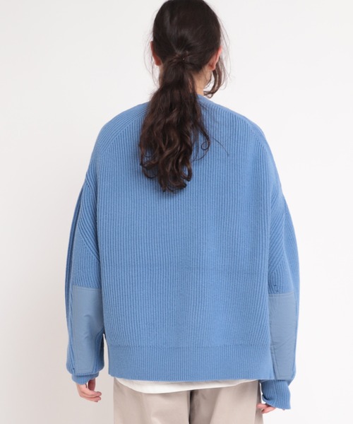 RNA-N（アールエヌエーエヌ）の「K2550 コットン畦ミリタリーカーディガン（カーディガン/ボレロ・レディース・カーキブラウン/サックスブルー/オフホワイト・MEDIUM）」の4枚目の写真