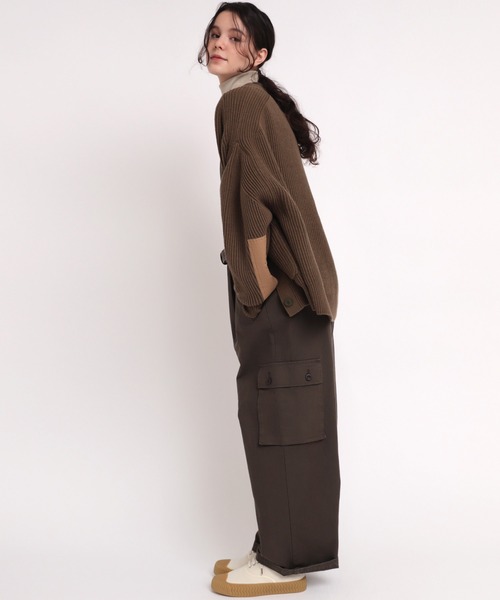 RNA-N（アールエヌエーエヌ）の「K2550 コットン畦ミリタリーカーディガン（カーディガン/ボレロ・レディース・カーキブラウン/サックスブルー/オフホワイト・MEDIUM）」の15枚目の写真