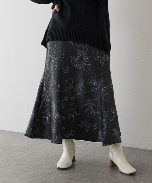 natural couture(ナチュラルクチュール)の「長さ変えられるふくれジャガード線画スカート(スカート・レディース・ブラック/ベージュ/グリーン/アイボリー・FREE)」の3枚目の写真