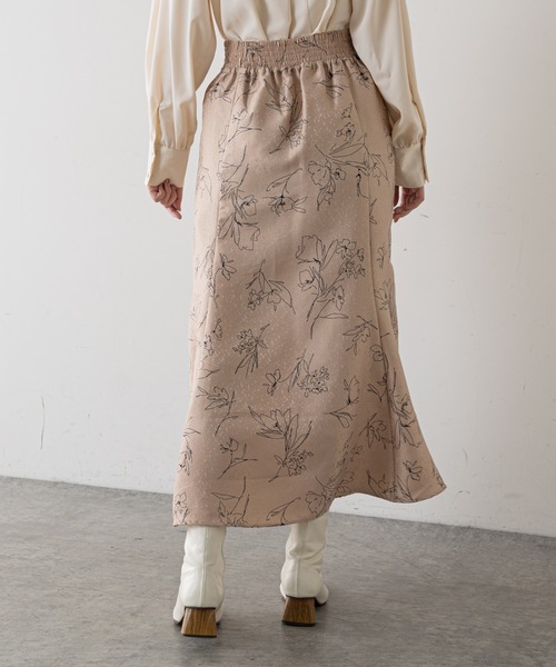 natural couture(ナチュラルクチュール)の「長さ変えられるふくれジャガード線画スカート(スカート・レディース・ブラック/ベージュ/グリーン/アイボリー・FREE)」の10枚目の写真
