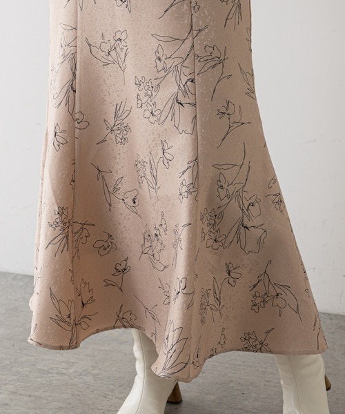 natural couture(ナチュラルクチュール)の「長さ変えられるふくれジャガード線画スカート(スカート・レディース・ブラック/ベージュ/グリーン/アイボリー・FREE)」の22枚目の写真