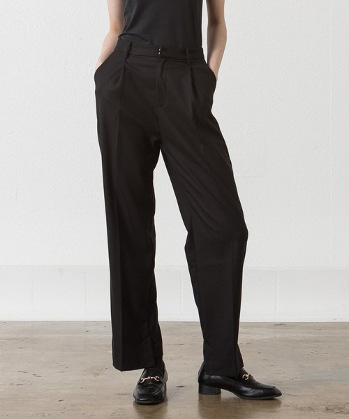 ALLUMER(アリュメール)の「T/Rサイドスリットセンタープレススラックス(スラックス・レディース・ブラック/ブラウン・1/2)」の2枚目の写真