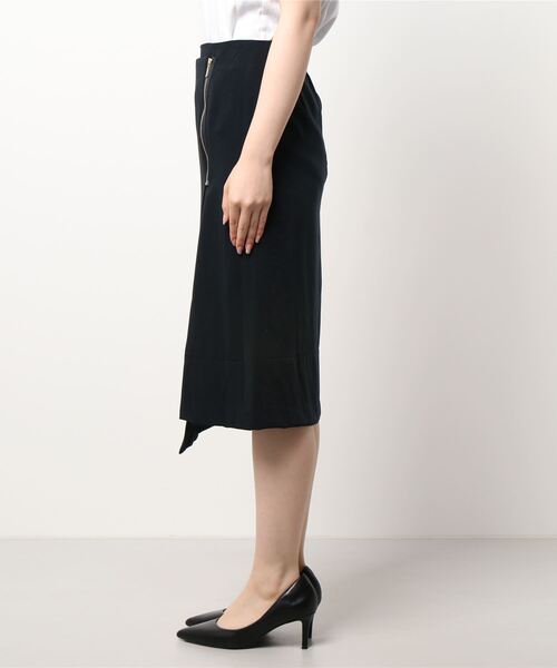 Te chichi（テチチ）の「【貴島明日香コラボ】アシンメトリーファスナースカート（スカート・レディース・パープル/オリーブ/ネイビー・SMALL/MEDIUM）」の4枚目の写真